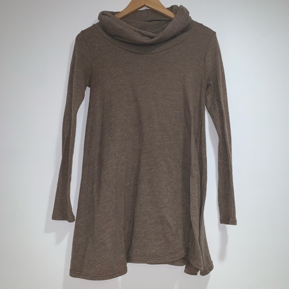 Jella Couture Tops - Jella C. Olive green long tunic with buttons